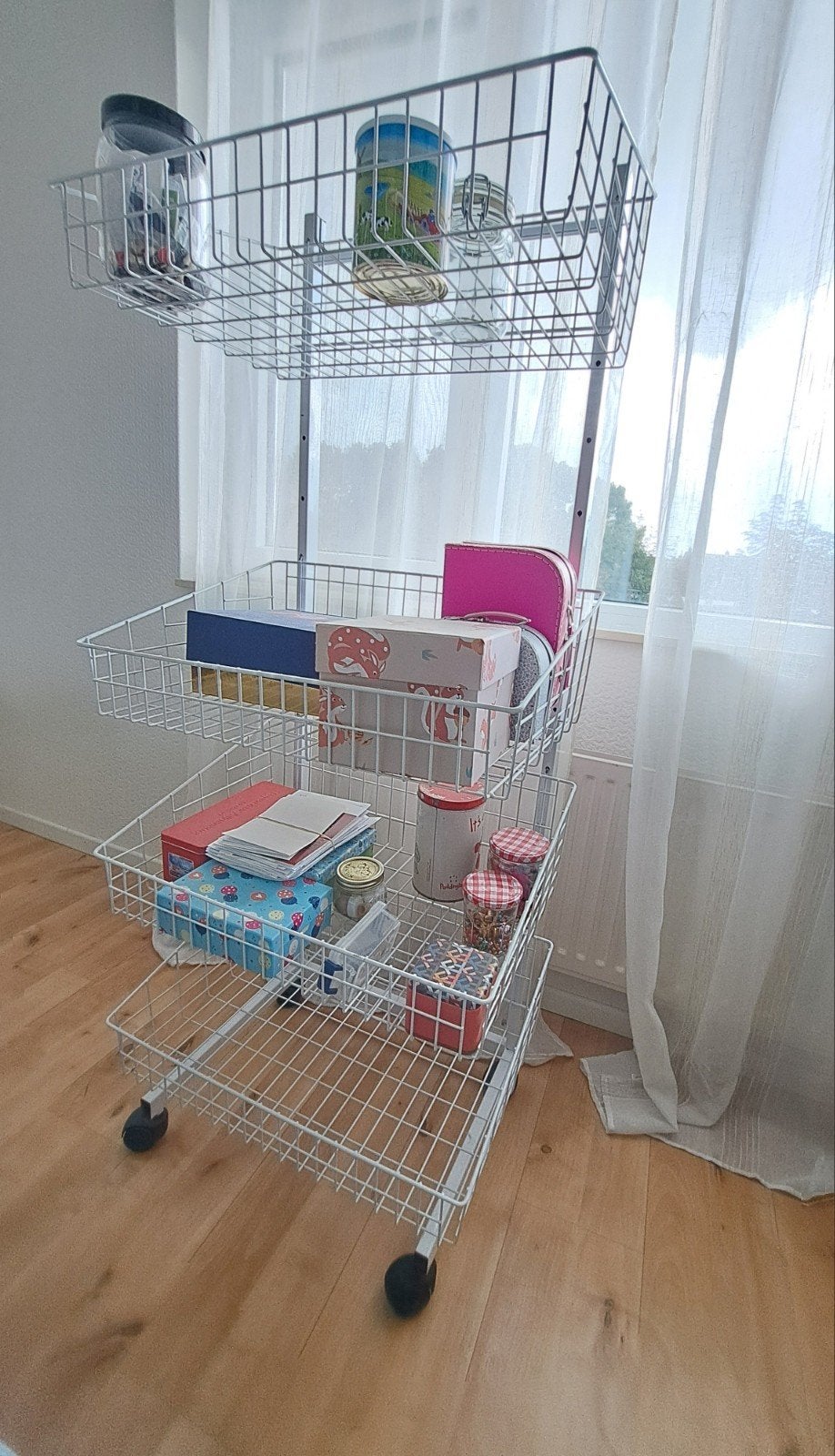 Draadmand verrijdbaar, Ophalen