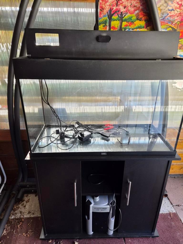 Juwel aquarium, Ophalen, Leeg aquarium