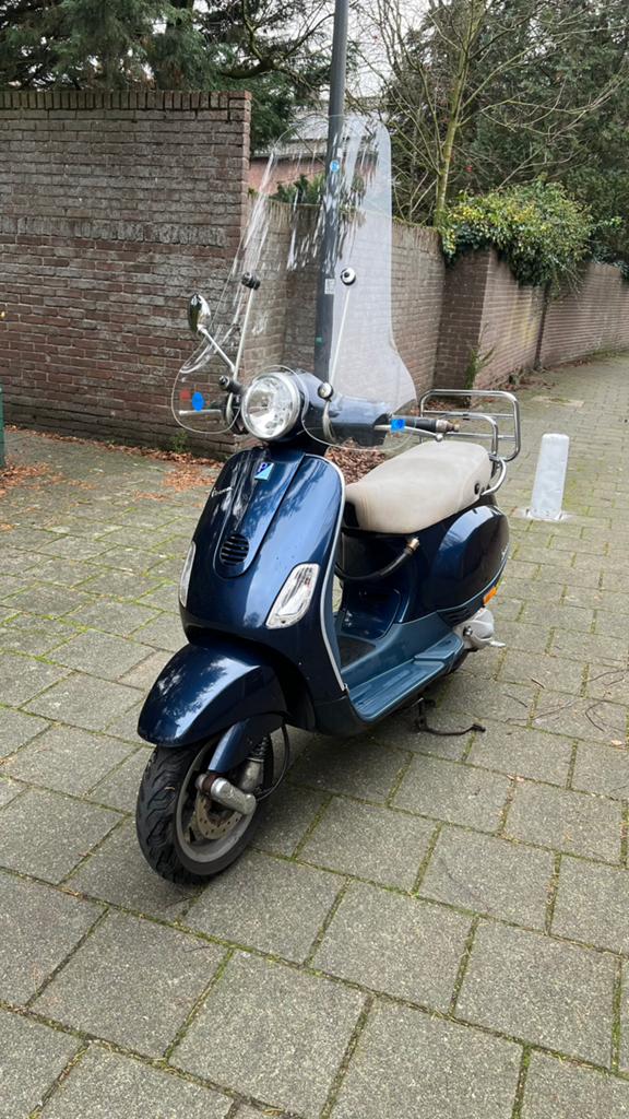 Vespa lx zonder blok, Fietsen en Brommers, Ophalen, Zo goed als nieuw, Frame, Piaggio