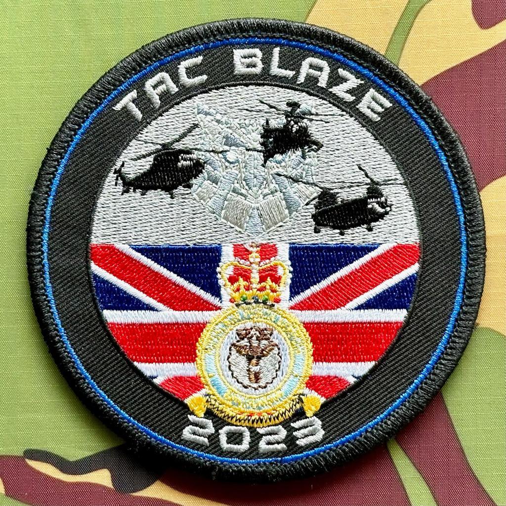 Patch RNLAF 298 300 301 SQN TAC Blaze UK 2023, Verzamelen, Ophalen of Verzenden, Luchtmacht, Nederland, Embleem of Badge