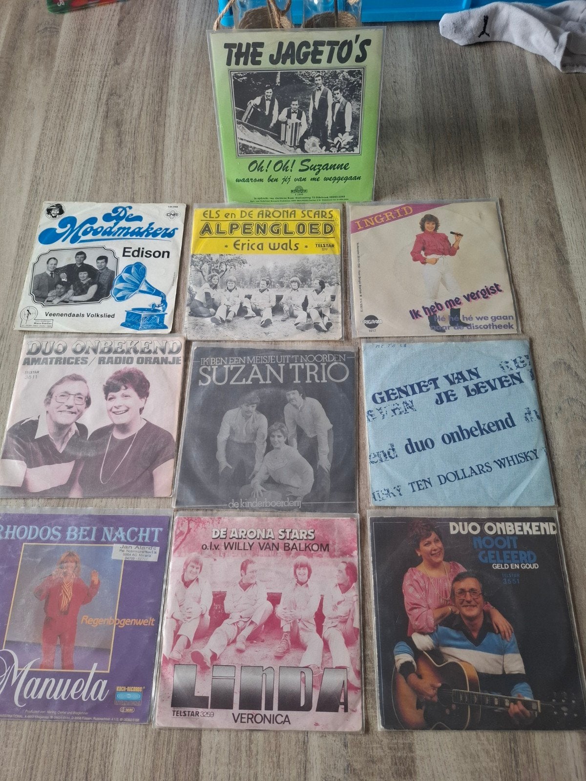 te koop 10 singels, Cd's en Dvd's, Vinyl | Nederlandstalig, Ophalen of Verzenden, Zo goed als nieuw, Overige formaten, Levenslied of Smartlap
