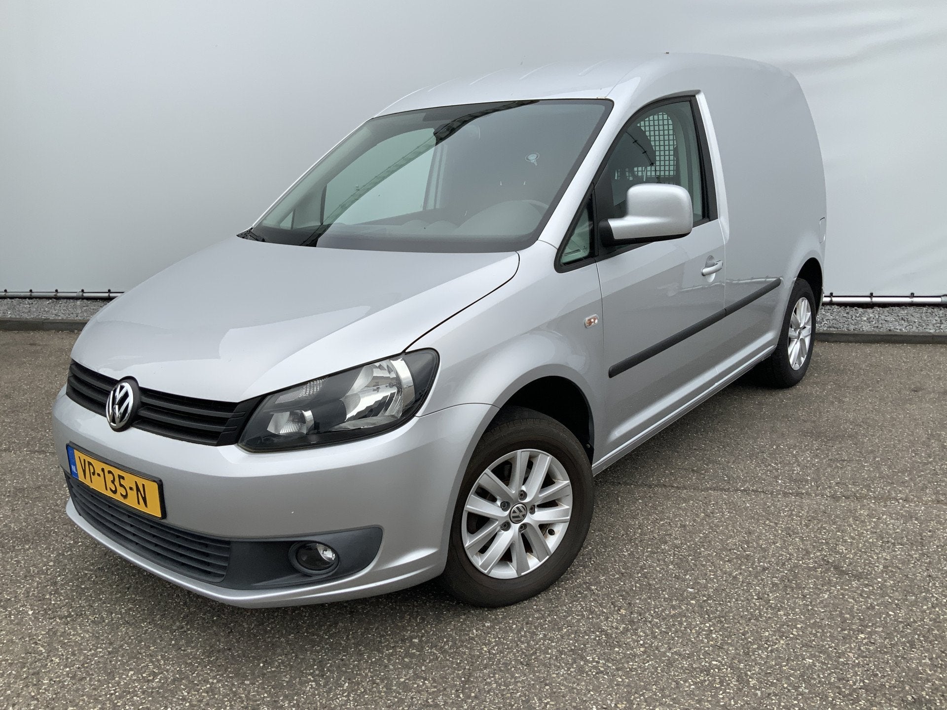 Volkswagen Caddy 1.6 TDI Airco Trekhaak 1400 kg navi Cruise, Auto's, Bestelauto's, Voorwielaandrijving, Euro 5, Stof, 4 cilinders