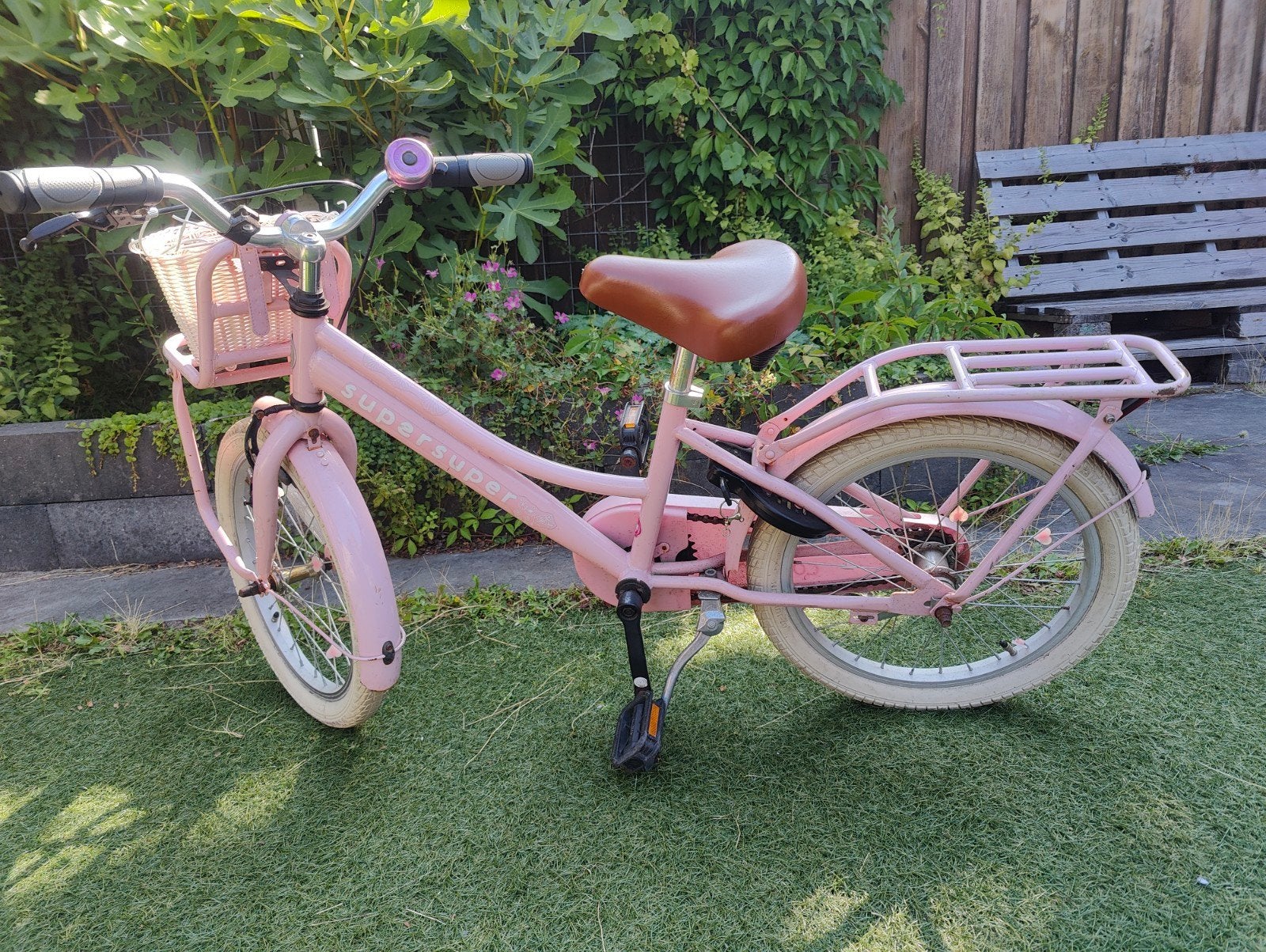 Roze meisjesfiets 18inch, Ophalen, Terugtraprem, Gebruikt, 18 inch