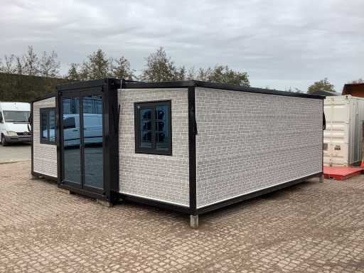 Tiny House Cottage / Chalet
