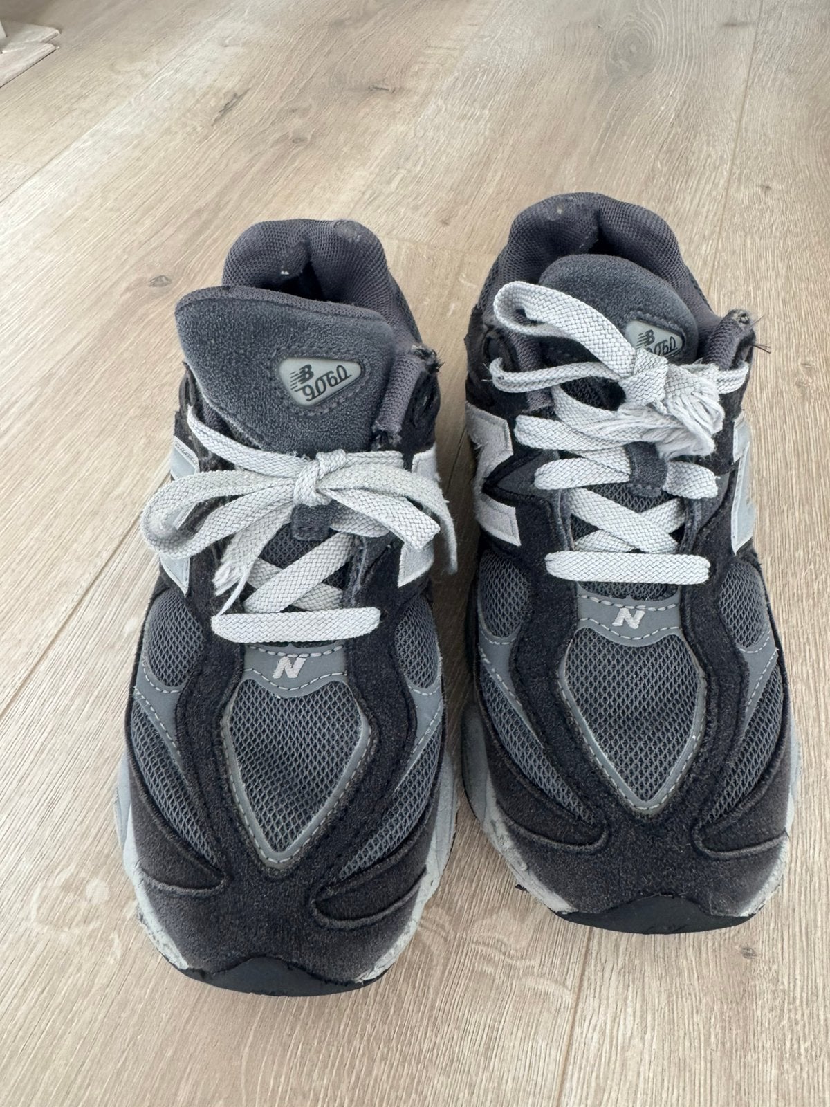Sneakers New Balance kleur zwart grijs maat 34,5, Ophalen of Verzenden, Zo goed als nieuw, Jongen, Schoenen