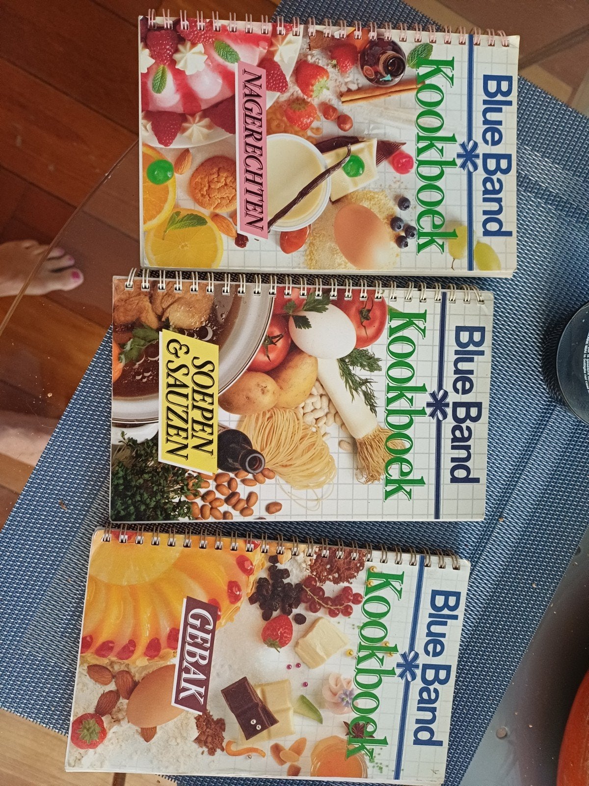 Blue Band Kookboeken: Nagerechten, Soepen & Sauzen, Gebak, Boeken, Ophalen of Verzenden, Gelezen, Blue Band, Voorgerechten en Soepen