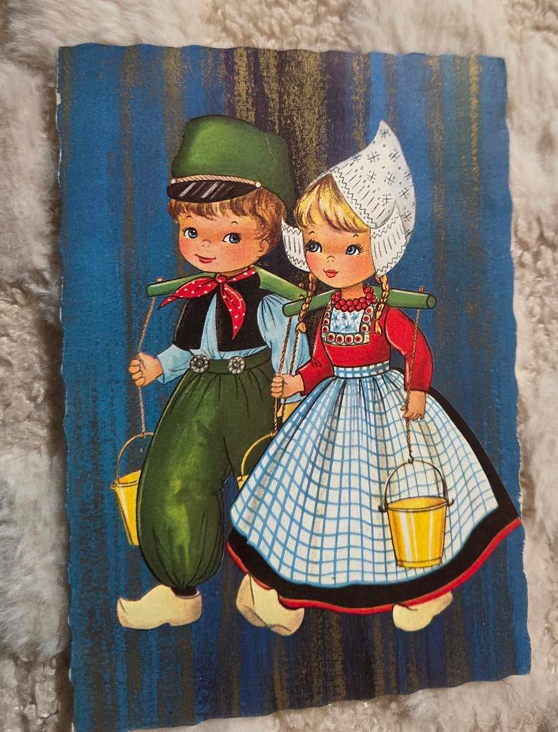 Boertje en boerinnetje met emmertjes, Verzamelen, Verzenden, 1960 tot 1980, Gelopen, Klederdracht