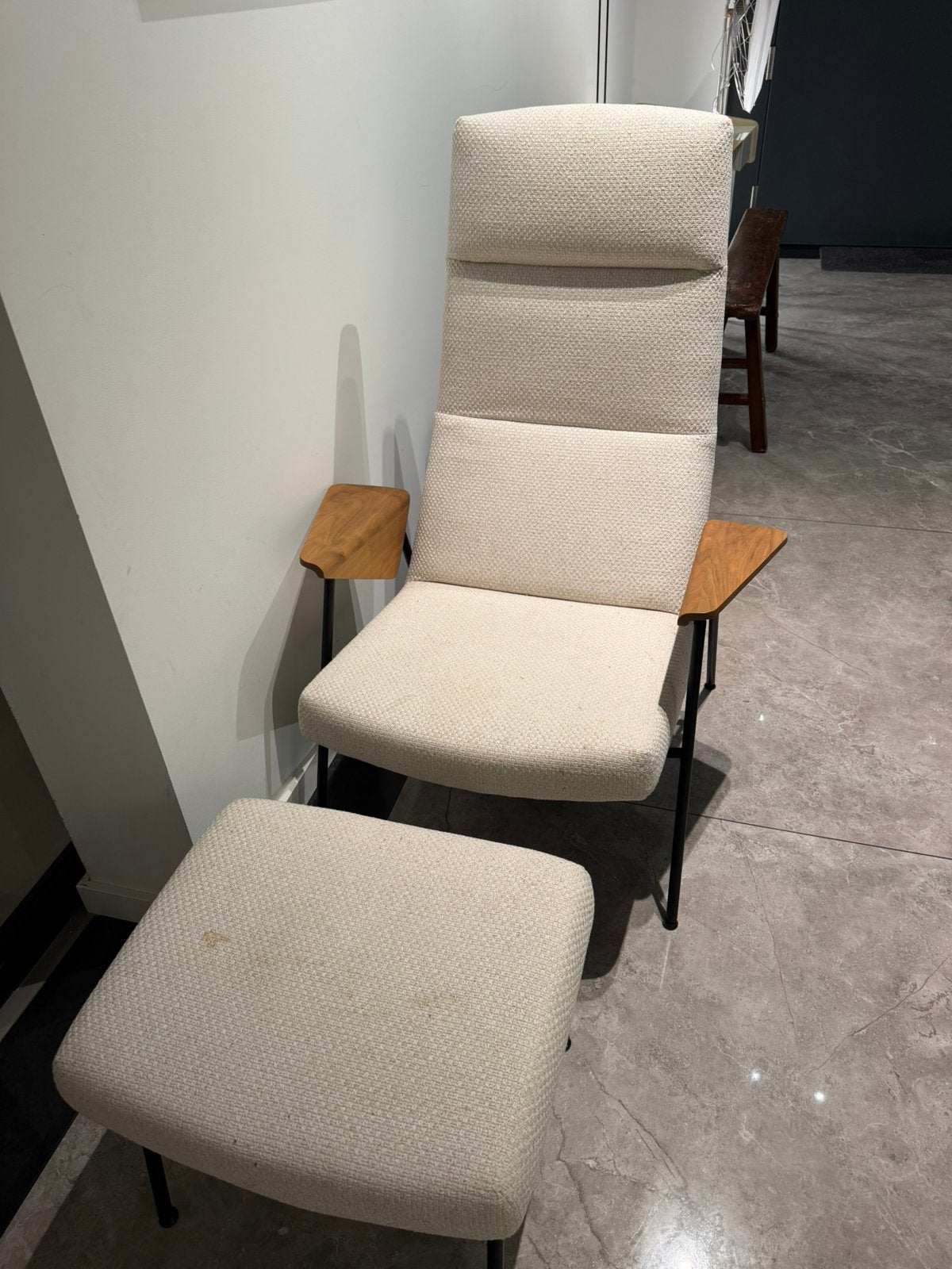 Walter Knoll Votteler Chair 368 met voetenbank