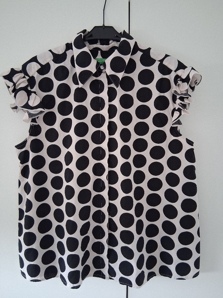 Benetton blouse met zwarte bolletjes print mt.XL *zgan*, Kleding | Dames, Ophalen, Benetton, Zwart, Maat 46/48 (XL) of groter