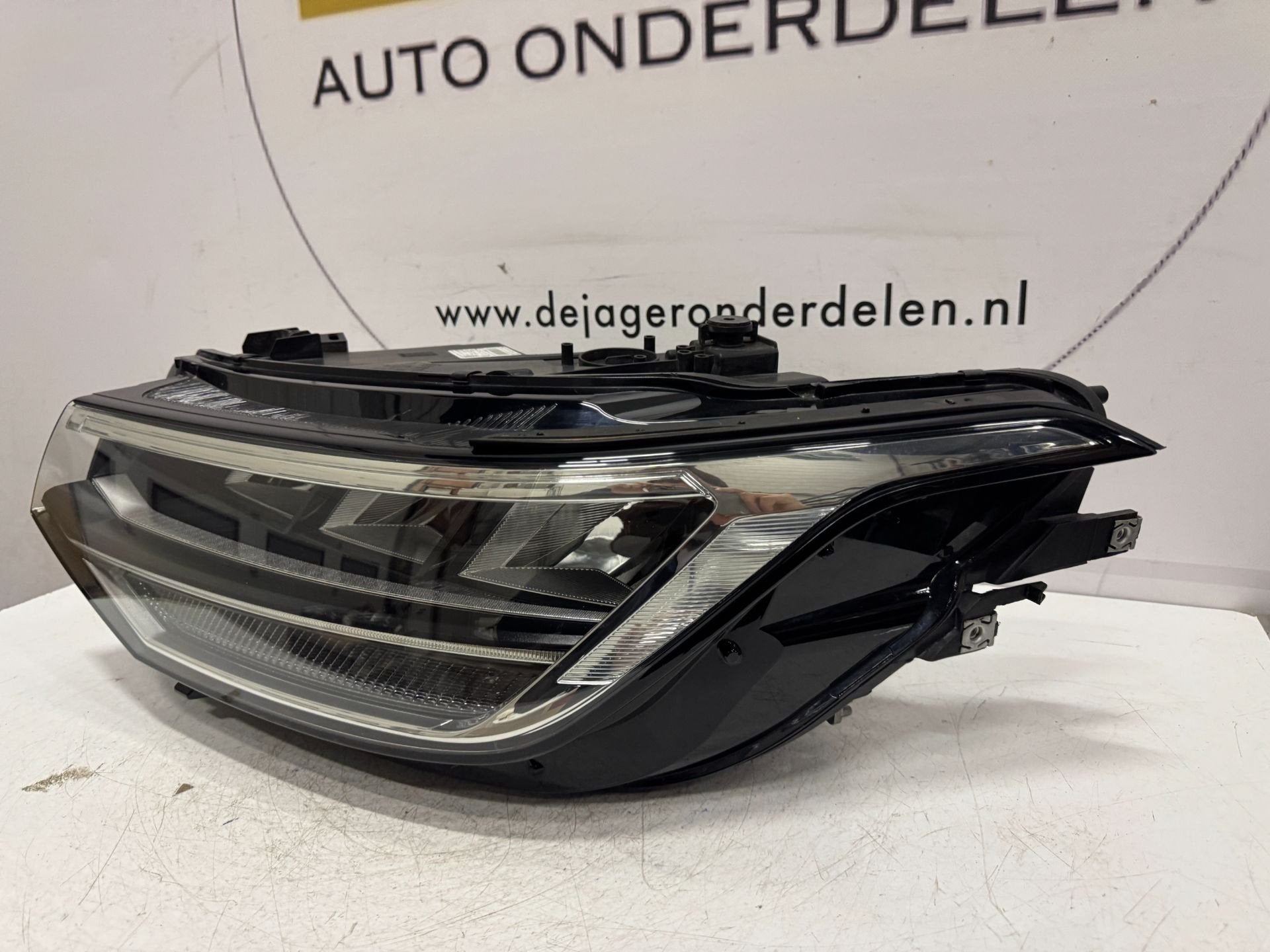 VW TIGUAN FACELIFT H7 LED KOPLAMP LINKS 2020- 5NB941035C, Gebruikt, Volkswagen, Volkswagen AG, Berliner Ring 2
38440  Wolfsburg, DE