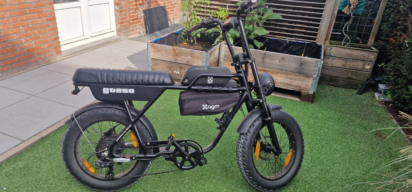 AGM GT250 E-bike met slechts 1668.7 km, Ophalen, Zo goed als nieuw, 50 km per accu of meer, Overige merken