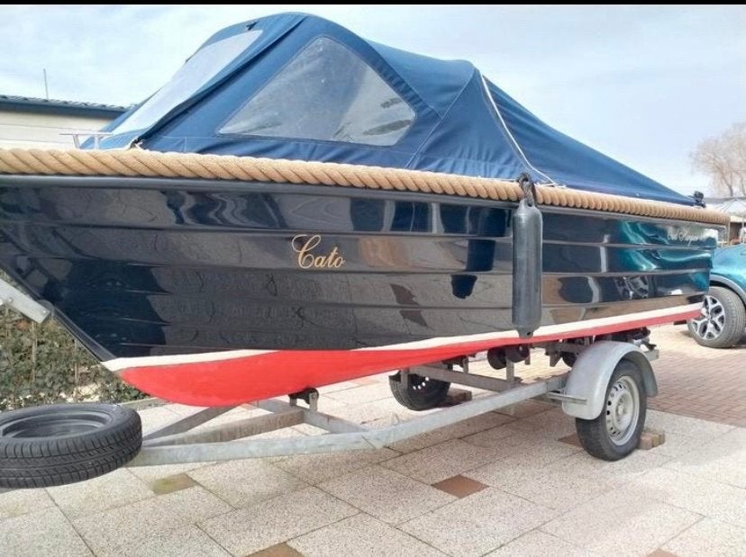 Zeer leuke oud huijzer sloep met Honda 20PK motor en trailer, Gebruikt