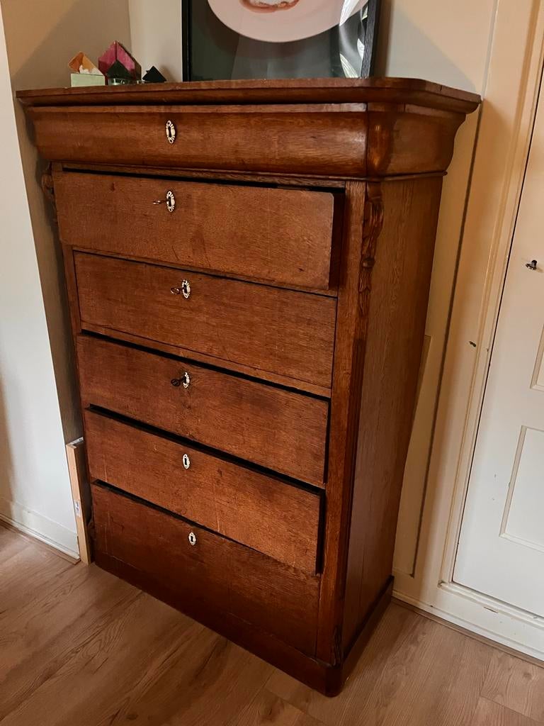 Prachtige antieke chiffoniere, Ophalen