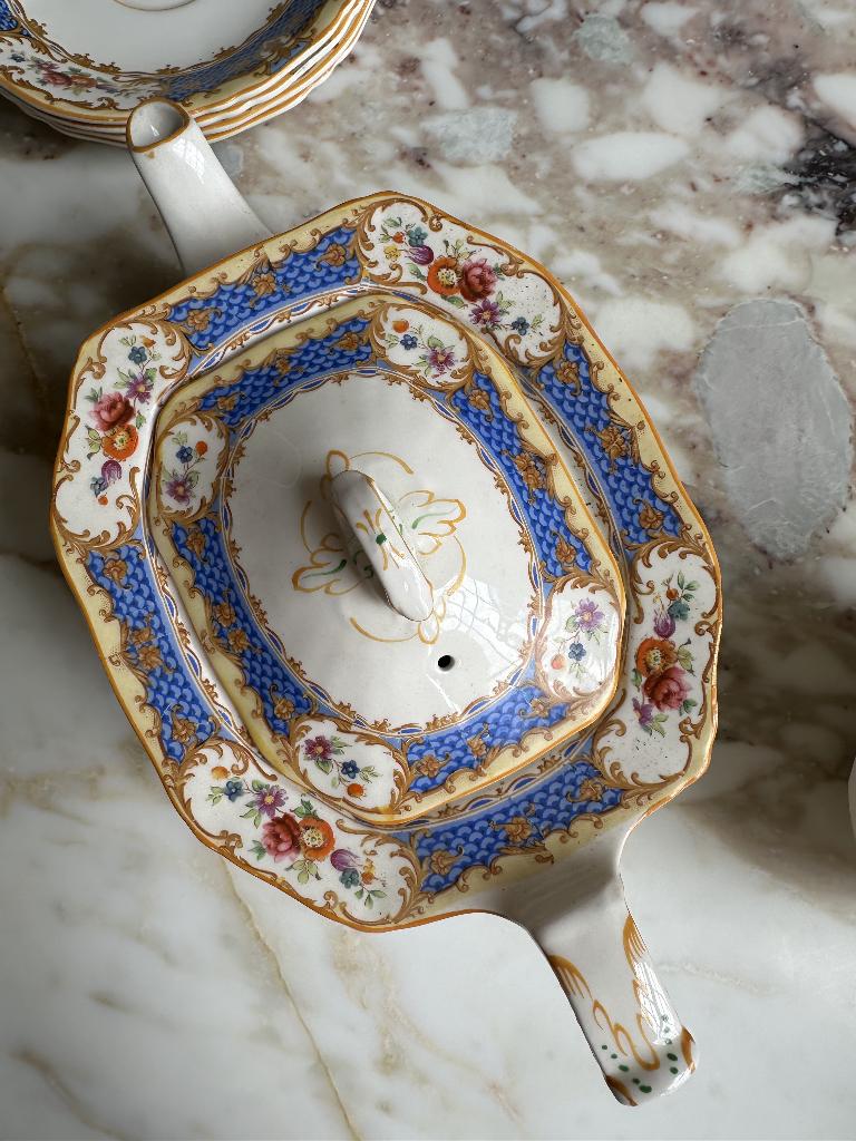 Theeservies, theepot met 4 kopjes, porselein, Engels '50, Ophalen of Verzenden