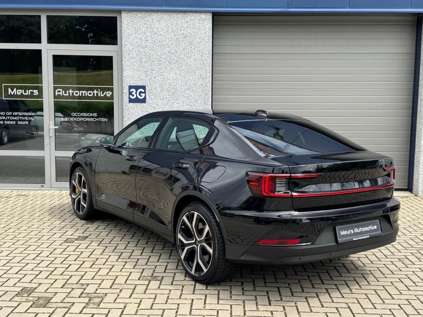 Polestar 2 Long Range Dual Motor Performance 78 kWh Pano/Har, Auto's, Polestar, Stof, Gebruikt, 2113 kg, Zwart