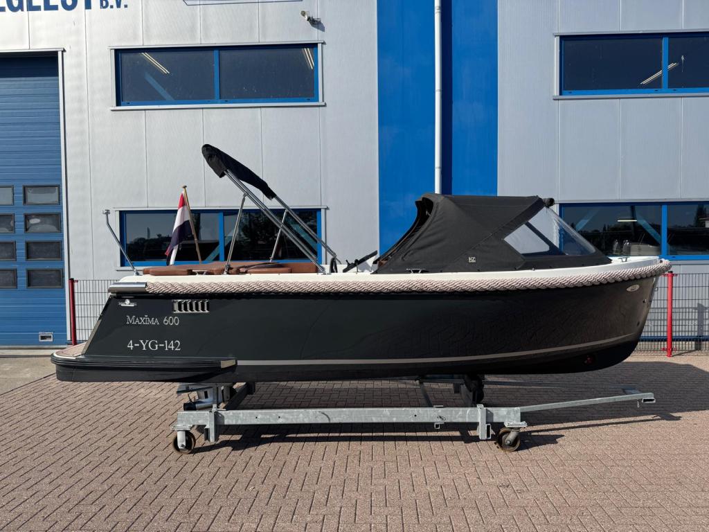 Maxima 600 (bj 2022), Watersport en Boten, Sloepen, Gebruikt, Benzine, Polyester