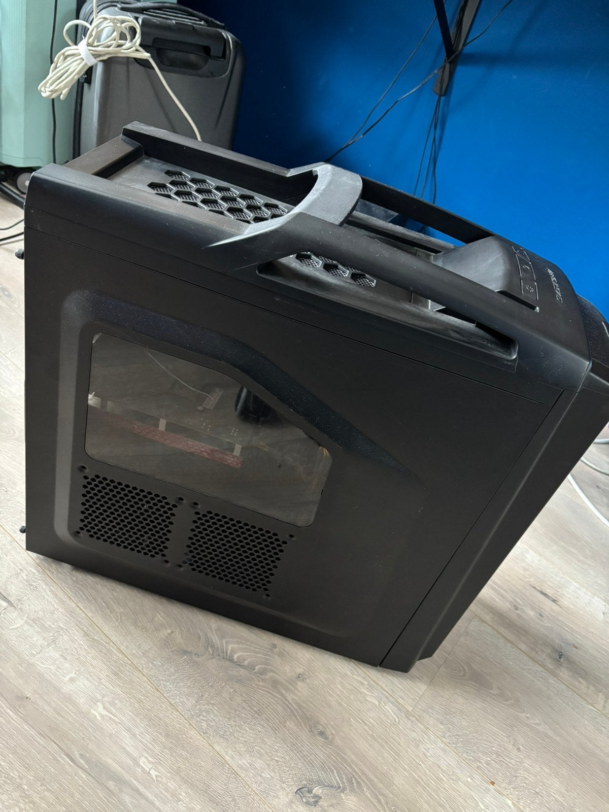 Computer, Computers en Software, Desktop Pc's, Ophalen, Zo goed als nieuw