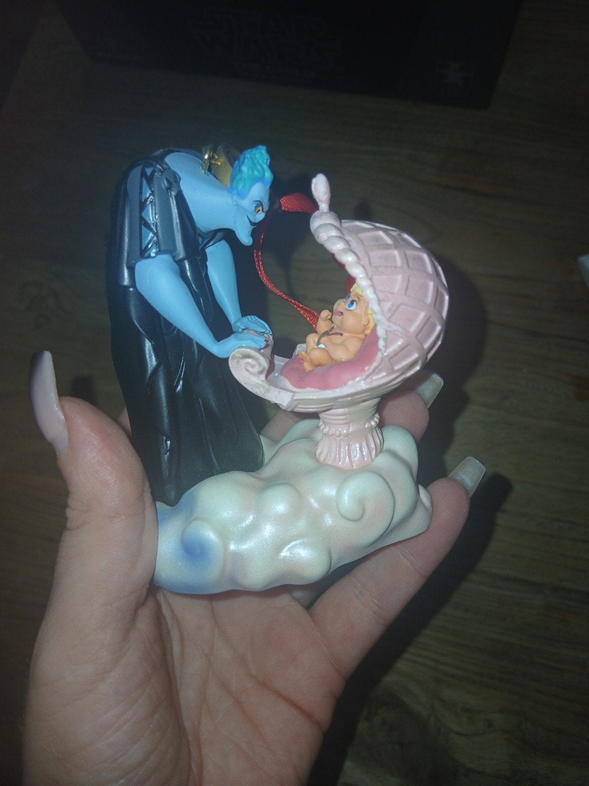 disney hercules hades ornament kerstbal limited editions, Spelcomputers en Games, Avontuur en Actie, Ophalen of Verzenden, Zo goed als nieuw