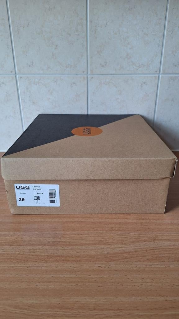 Ugg Dameslaarzen Zwart Maat 39, UGG, Zwart, Lage of Enkellaarzen, Nieuw