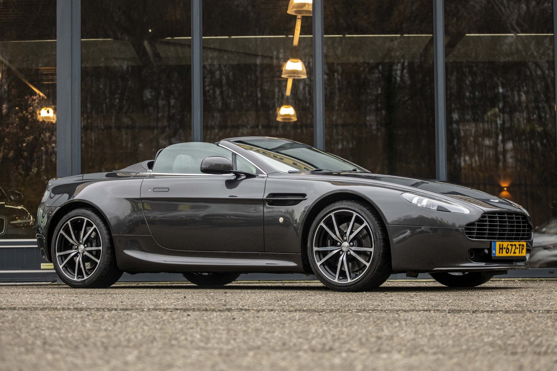 Aston Martin V8 Vantage Roadster 4.7 V8 N420 Sportshift, Auto's, Automaat, Euro 5, Achterwielaandrijving, Gebruikt