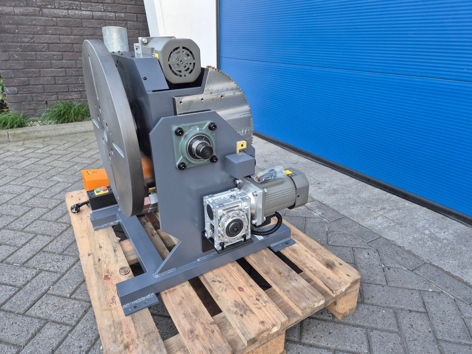 Foto 10 van Lasmanipulator Capaciteit Max. 500kg Voetbediend 220V NIEUW!