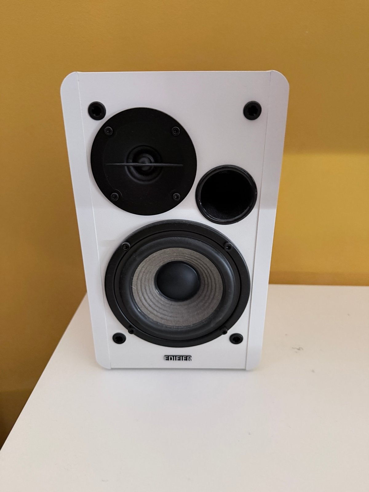 Edifier R1280T - Actieve Boekenplank Speakers Wit