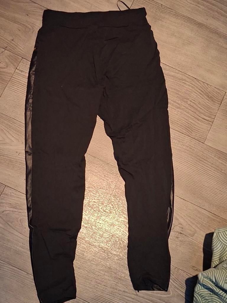 Dames 3/4 broek met gouden rits - Maat L/XL, Maat 38/40 (M), Zwart, Ophalen of Verzenden, Zo goed als nieuw