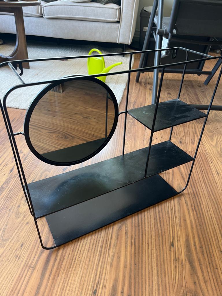 Zwart metalen wandrek met spiegel, Ophalen, Gebruikt