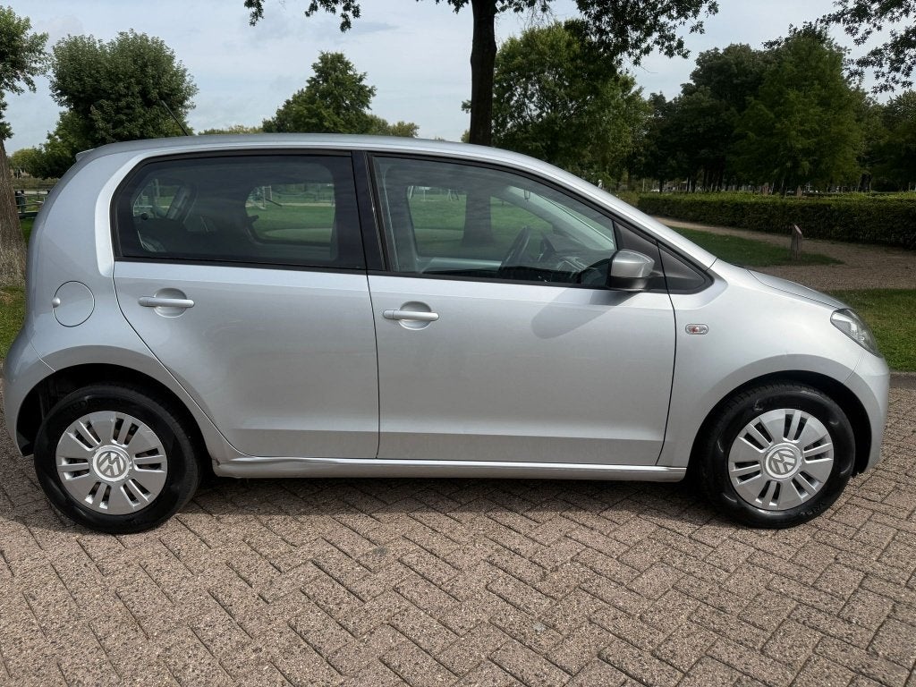Volkswagen up! 1.0 move up! BlueM. (bj 2016), Auto's, Stof, Gebruikt, 840 kg, Origineel Nederlands