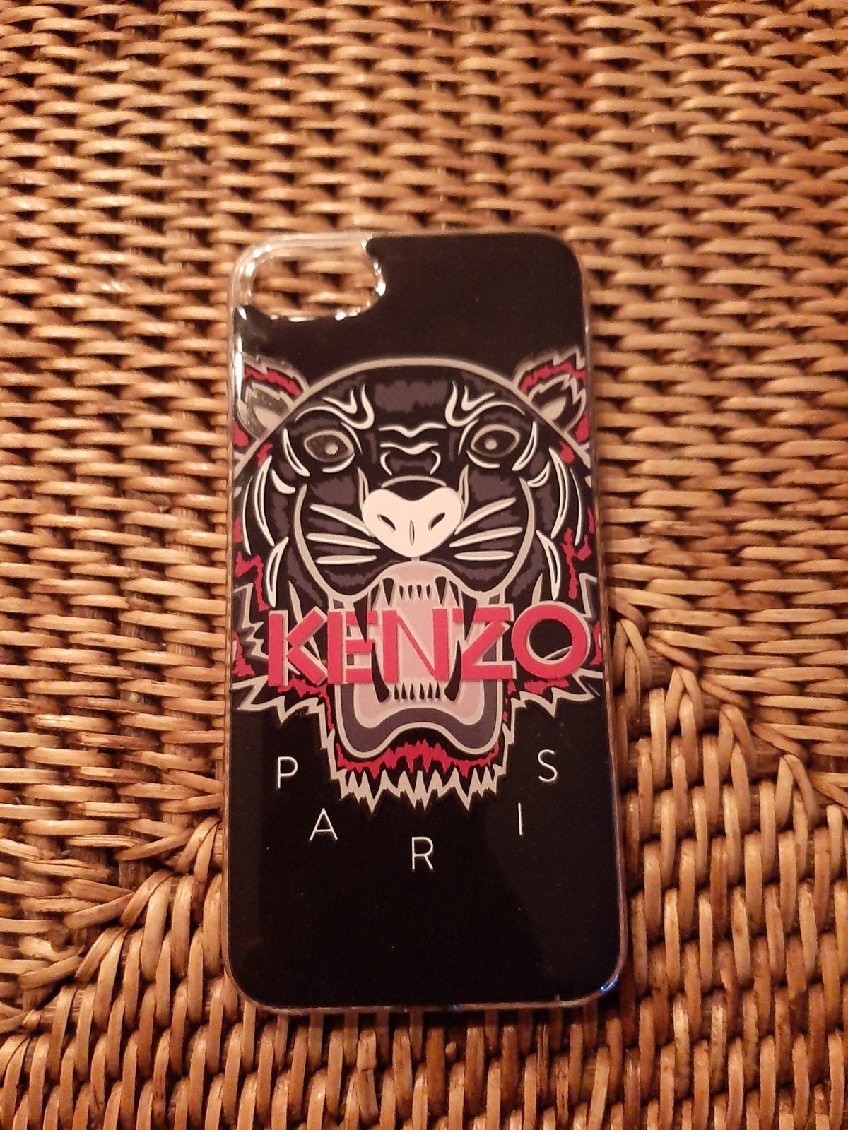 Kenzo cover Iphone 6S, Telecommunicatie, Zwart, Frontje of Cover, Ophalen of Verzenden, Zo goed als nieuw