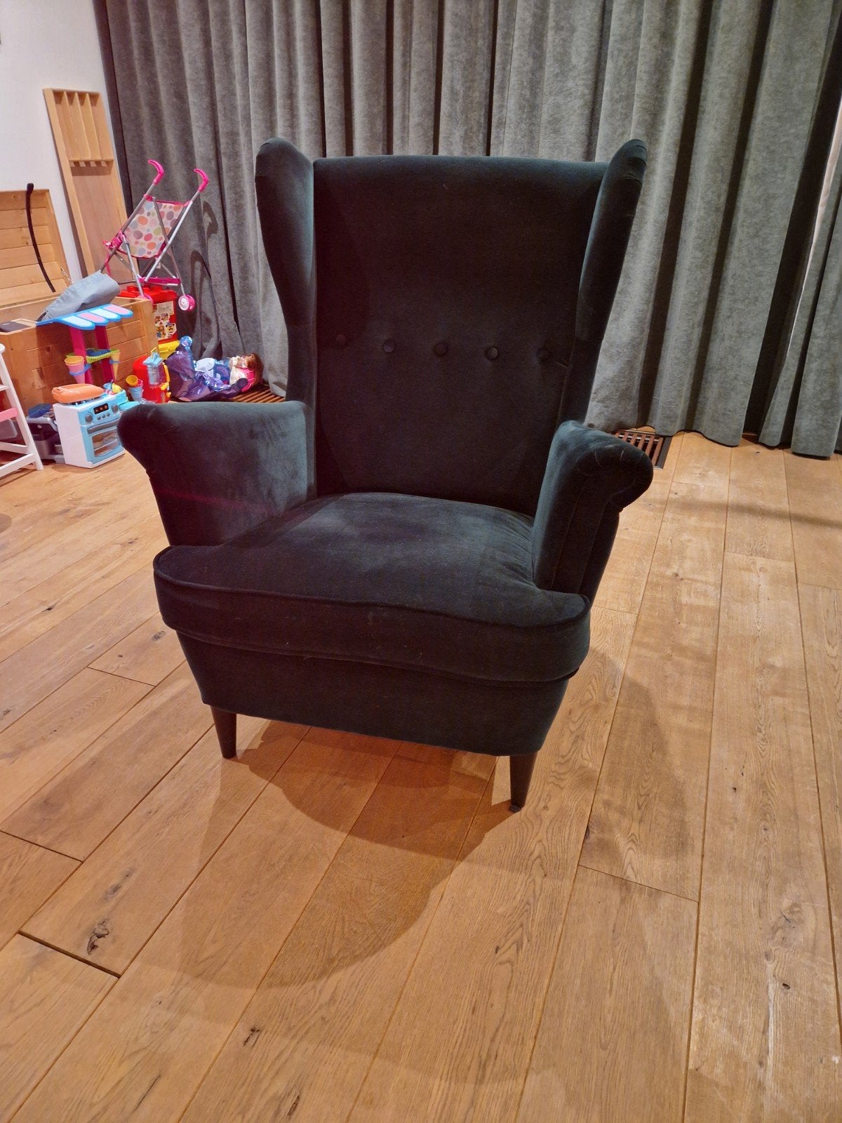Comfortabele donkergroene fauteuil, Gebruikt, Klassiek, 75 tot 100 cm, Ophalen of Verzenden