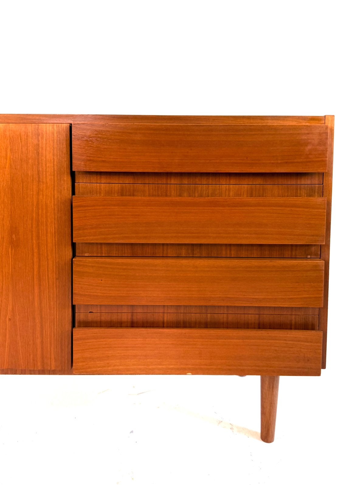 Vintage teakhouten sideboard/TV-kast, jaren ‘60, Teakhout, Vintage retro buisframe design rotan webbing papercord deens, 150 tot 200 cm