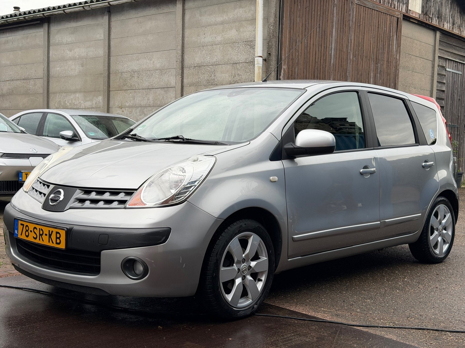 Nissan Note 1.6 First Note Automaat Clima Cruise Trekhaak Aa, Gebruikt, 750 kg, 4 cilinders, Verwarmde buitenspiegels