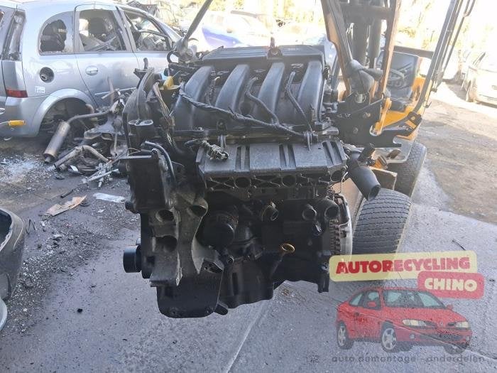 Motor van een Dacia Logan, Gebruikt, -, -, -