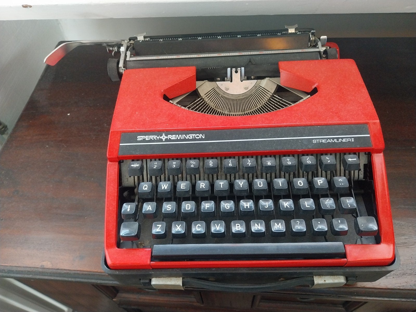 typemachine met koffer, Ophalen of Verzenden