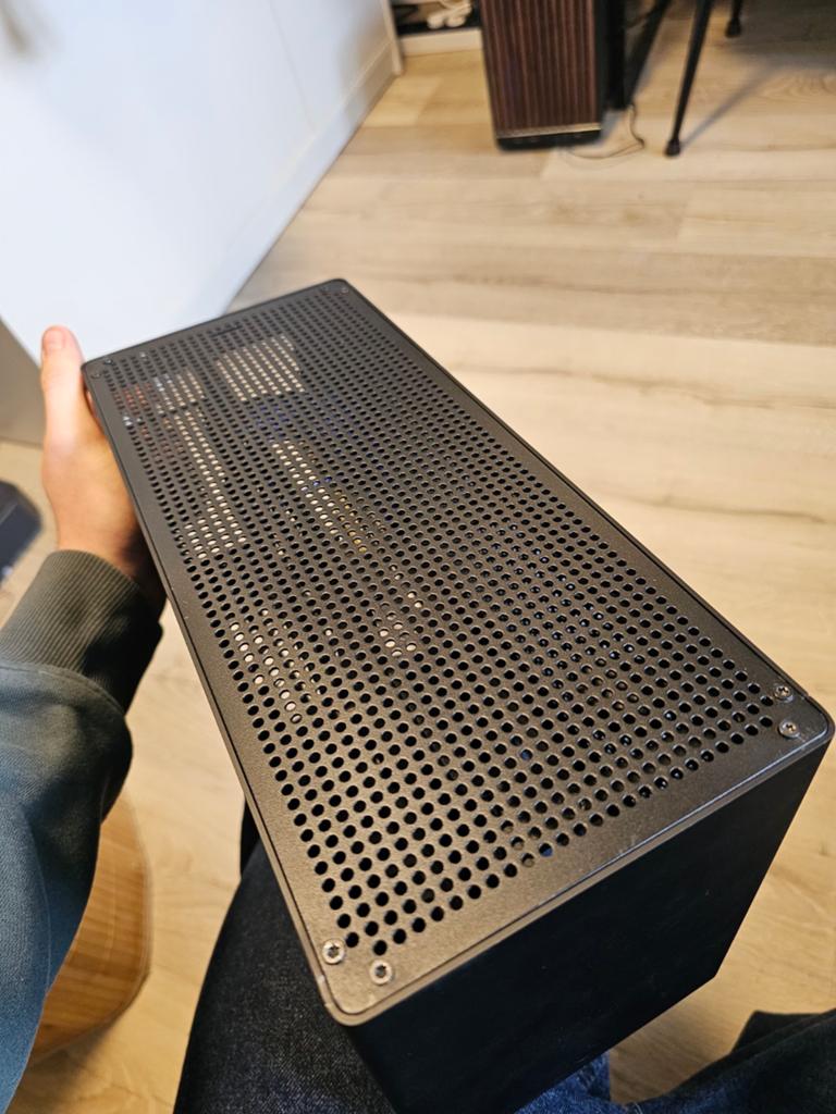 Louqe Ghost S1 – QUICK SALE | PCIe 4.0 Riser | Mini-ITX C, Computers en Software, Computerbehuizingen, Zo goed als nieuw, Ophalen of Verzenden