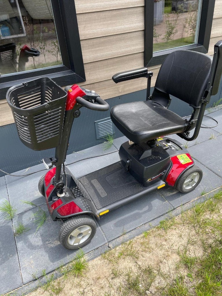 Pride GoGo Elite Traveler scootmobiel (rood), Ophalen, 10 km/u of minder, 15 km of minder, Gebruikt