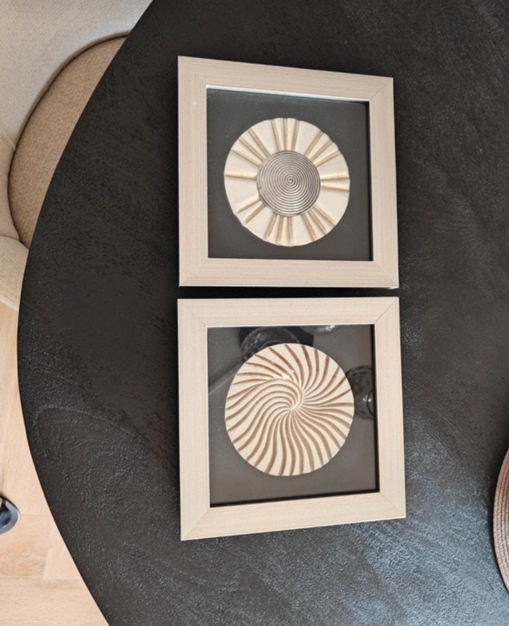 Wanddecoratie, Ophalen