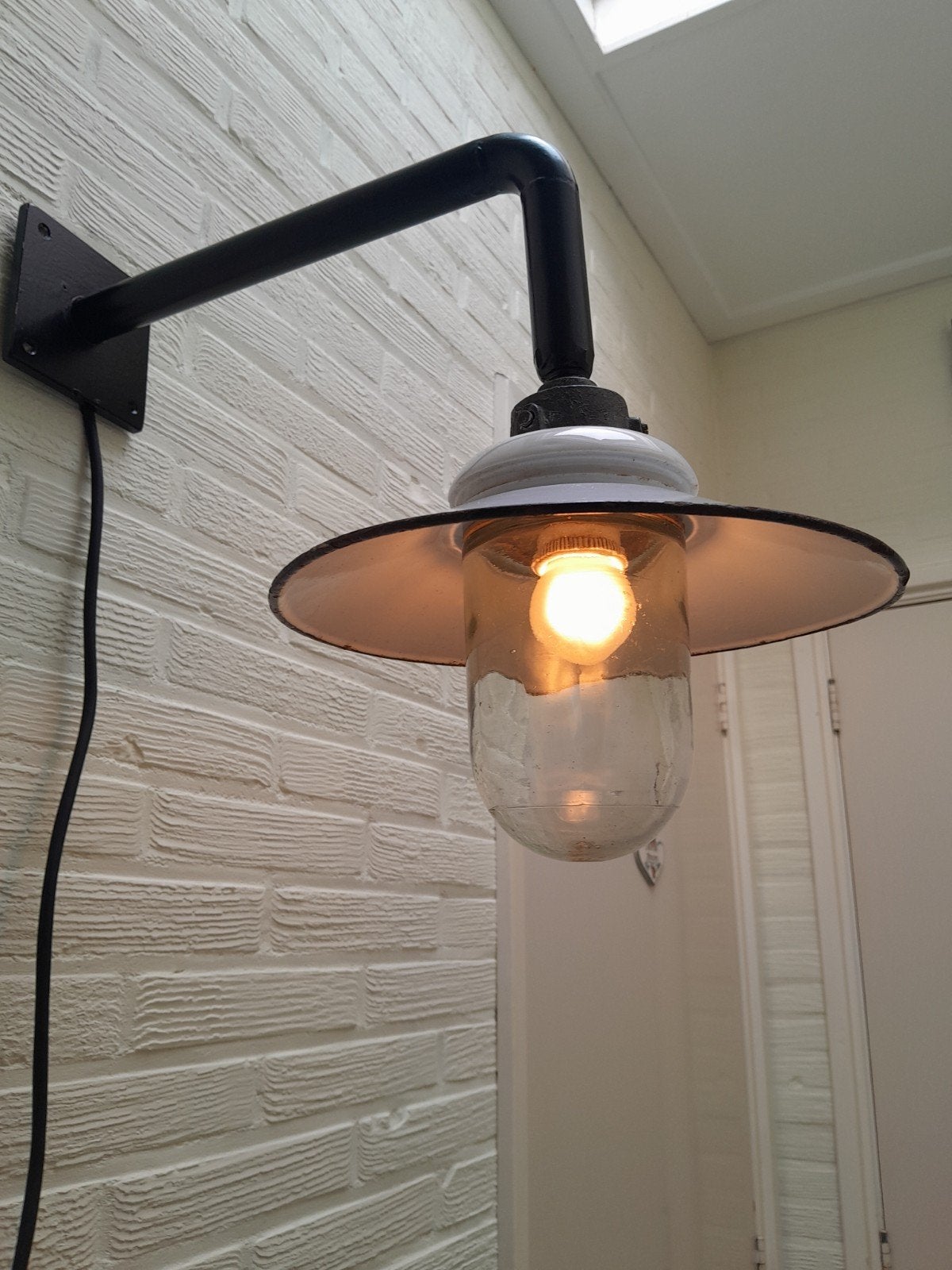 oude stallamp buitenlamp boerderijlamp, Wandlamp, Ophalen of Verzenden, Netvoeding, Rvs