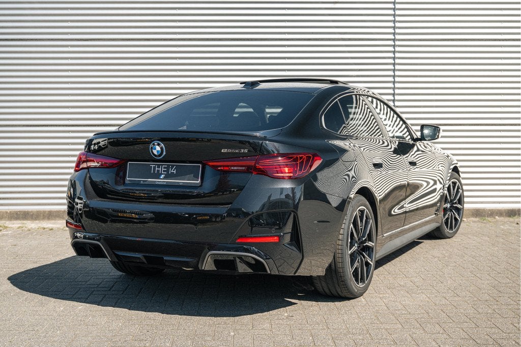 BMW i4 eDrive35 Gran Coupé M Sport / Schuif-kanteldak / Tre, Auto's, BMW, Achterwielaandrijving, Automatische klimaatregeling