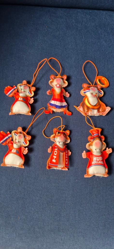 6 Albert heijn Hup Holland mini hamsters met ophanglusje, Verzamelen, Albert Heijn, Ophalen of Verzenden