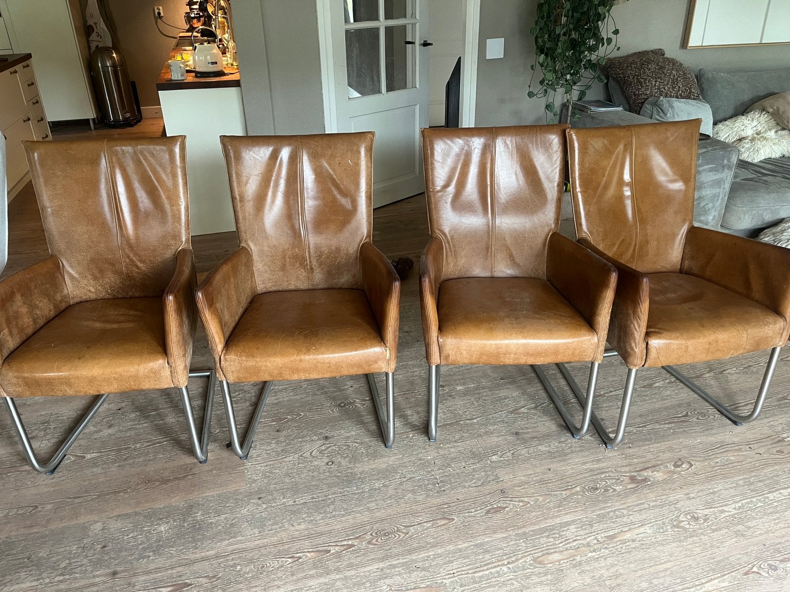 Cantilever leren eettafel stoelen., Huis en Inrichting, Stoelen, Ophalen, Gebruikt, Bruin, Leer