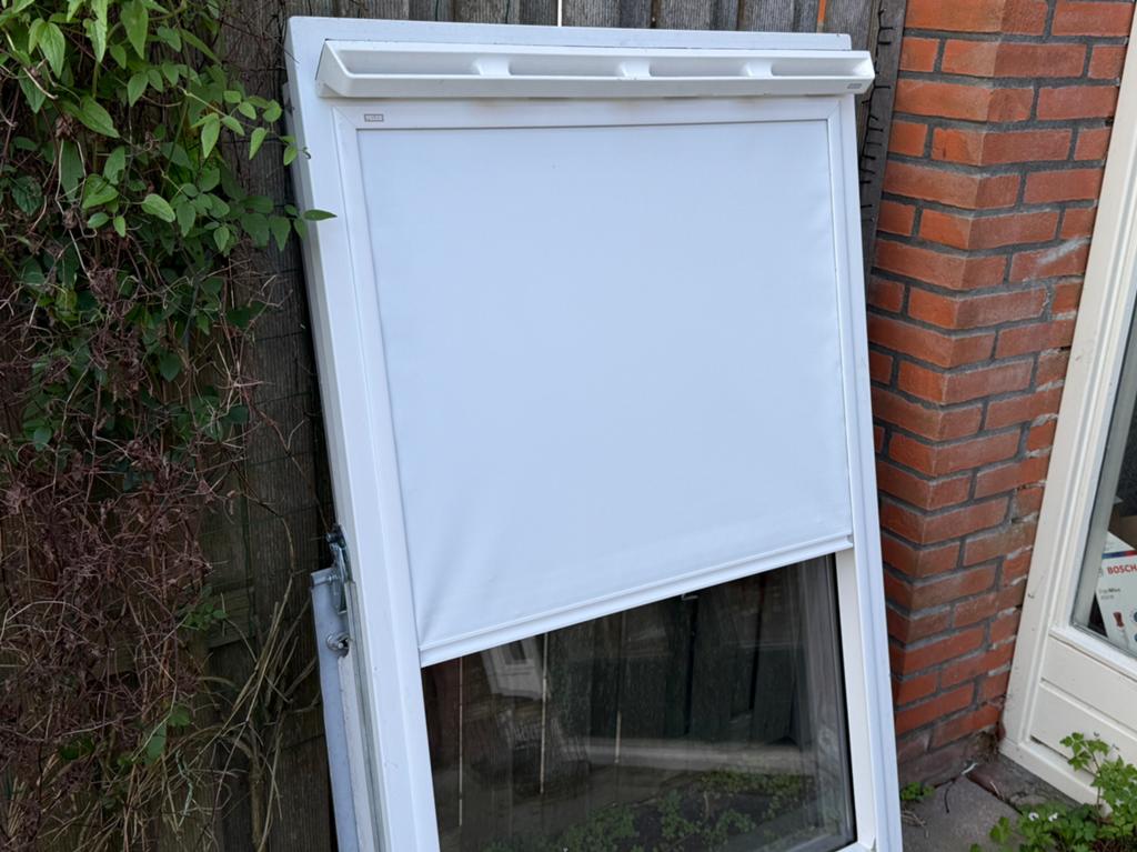 Groot Velux dakraam kunstof, Doe-het-zelf en Verbouw, Rolluiken, Ophalen, Gebruikt