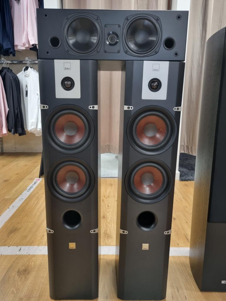 Dali Lektor 6 speakers en Dali SC-7 Center in nieuwstaat., //, Zo goed als nieuw, //, //