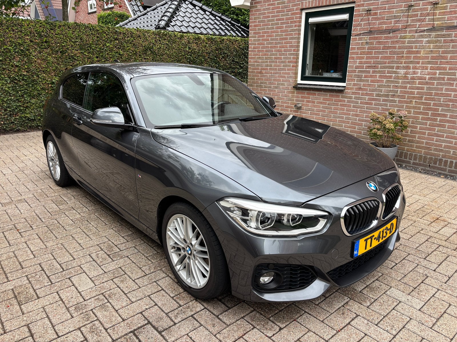 BMW 1-Serie 116i 109pk 2018 Grijs, 1-Serie, Achterwielaandrijving, 1200 kg, Particulier