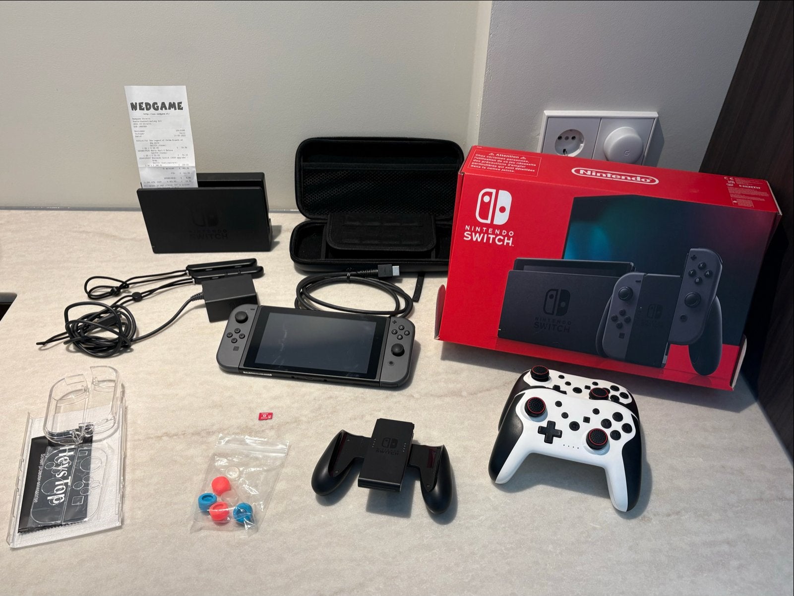 Nintendo Switch 2019 Upgrade met extra's, Spelcomputers en Games, Gebruikt, Met 2 controllers, Met harde schijf, Ophalen