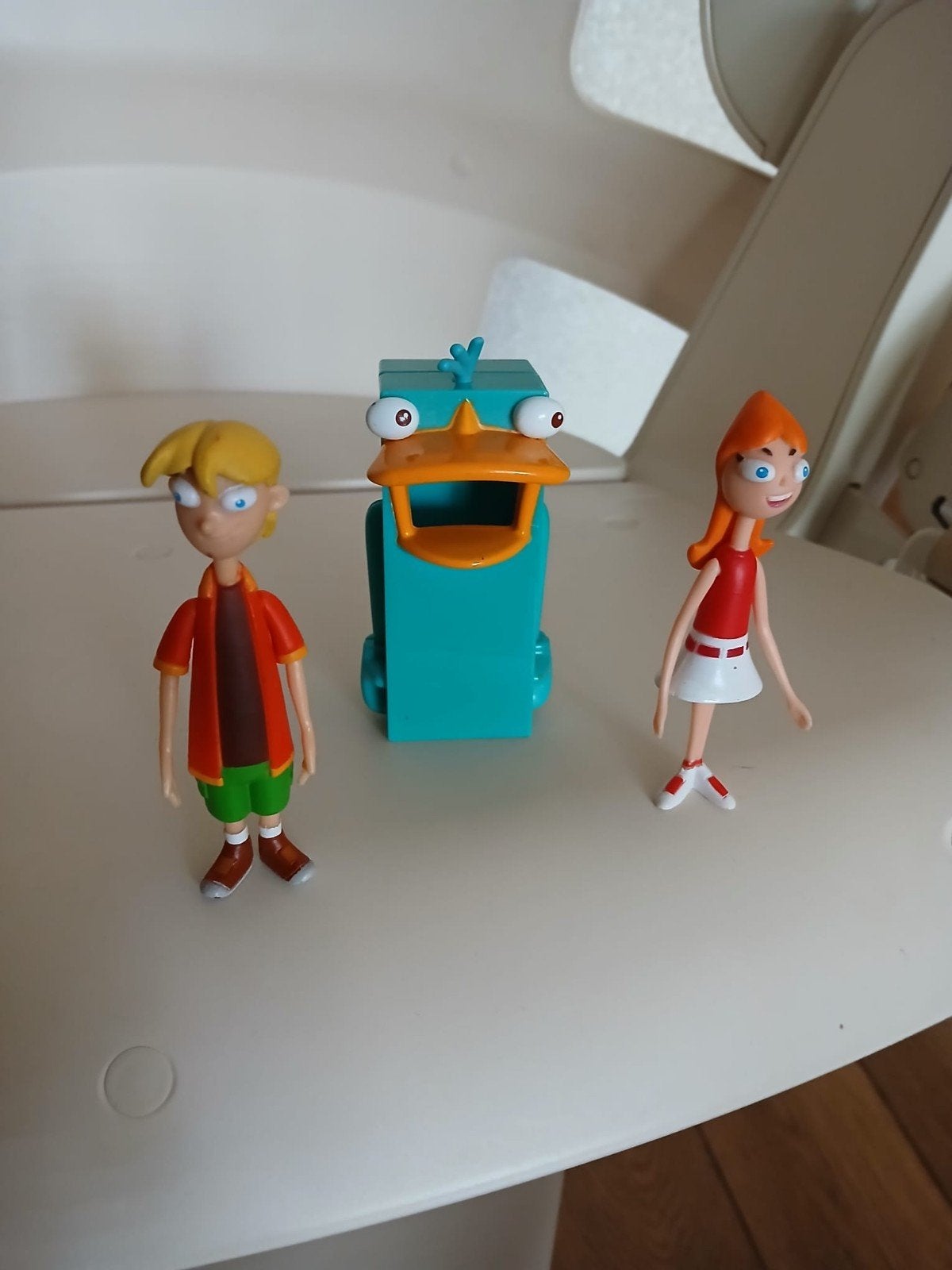 Disney,Candace&Jeremy + Perry het vogelbekdier-Kostuum,pop., Ophalen of Verzenden, Overige figuren, Zo goed als nieuw, Beeldje of Figuurtje