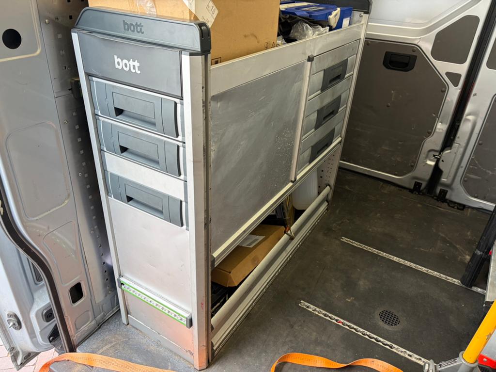 Bott bedrijfswagen inrichting, .., Bott, Zo goed als nieuw, Ophalen