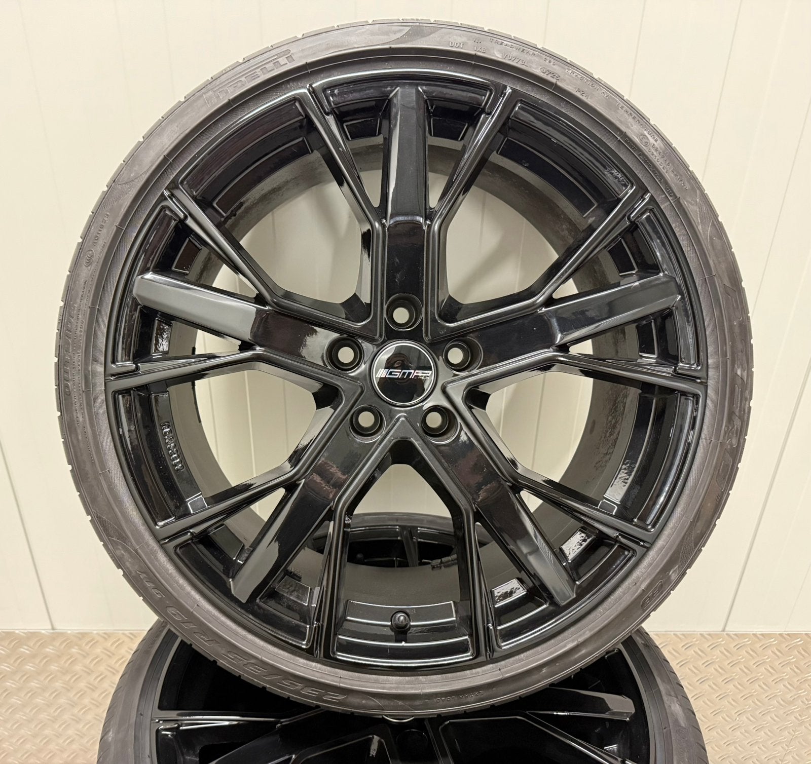 GMP Gunner Velgen 19 Inch 5x112 VW Golf / Audi A3 / Leon, Gebruikt, --, Banden en Velgen, 235 mm