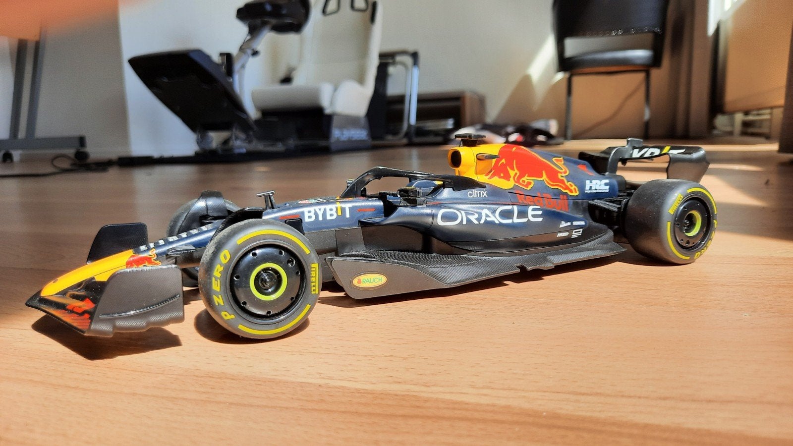 Red Bull F1 Afstandbestuurbare Auto - Max Verstappen, Schaal 1:14, Zo goed als nieuw, Auto onroad, RTR (Ready to Run)